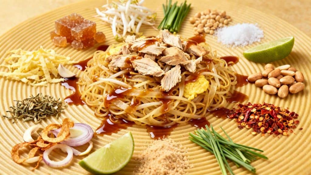 Recette Pad Thaï au Poulet : facile et Délicieux