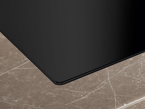 Siemens ED811BS16E iQ300 Plaque de cuisson avec hotte aspirante (induction), 80 cm, sans cadre, noire, affleurante, touchControl, powerBoost. Augmente la puissance des différentes zones à induction [Classe énergétique B]