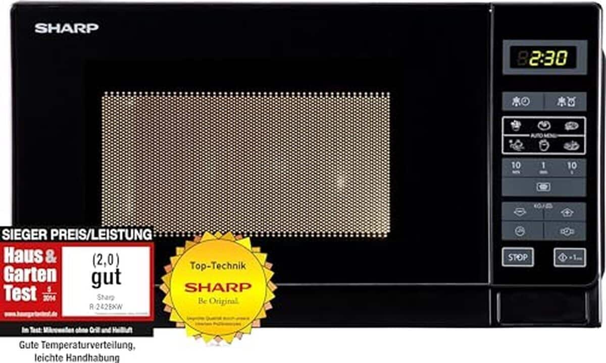 Test du micro-ondes Sharp R-242 BKW : efficacité compacte